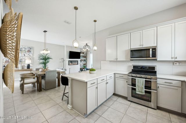 290 RUM RUNNER Way, St. Johns, FL 32259