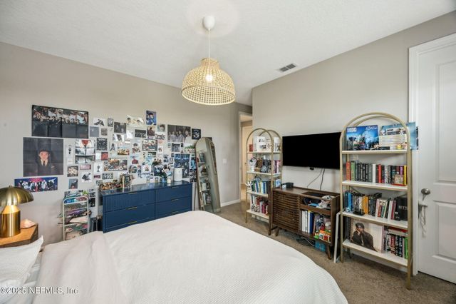 290 RUM RUNNER Way, St. Johns, FL 32259