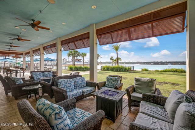 290 RUM RUNNER Way, St. Johns, FL 32259