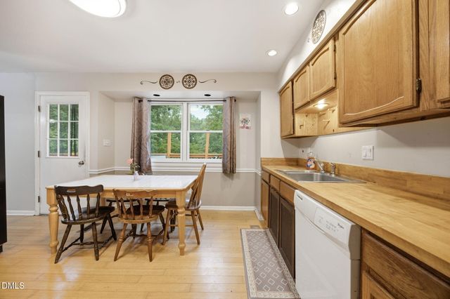 1545 Seabrook Avenue, Cary, NC 27511