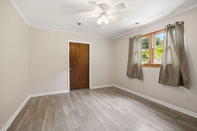 1545 Seabrook Avenue, Cary, NC 27511