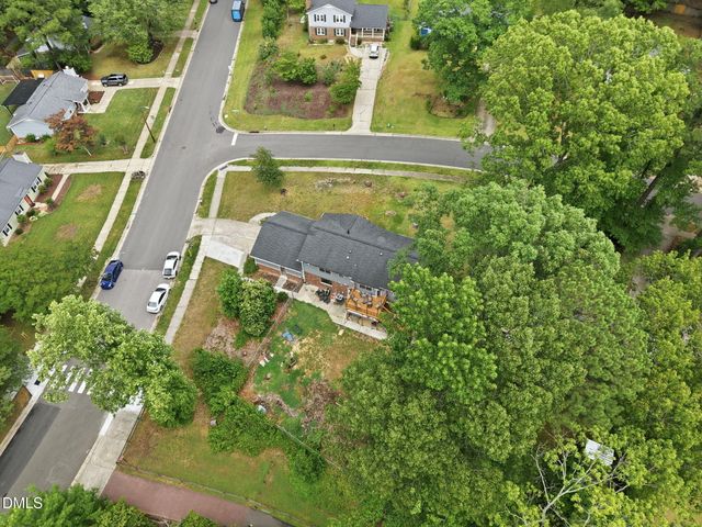 1545 Seabrook Avenue, Cary, NC 27511