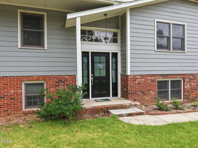 1545 Seabrook Avenue, Cary, NC 27511
