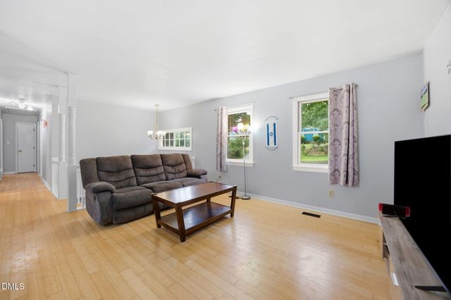 1545 Seabrook Avenue, Cary, NC 27511