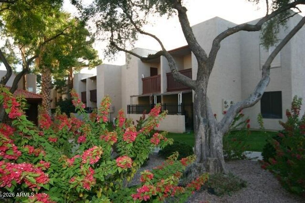 1927 E HAMPTON Avenue 141, Mesa, AZ 85204