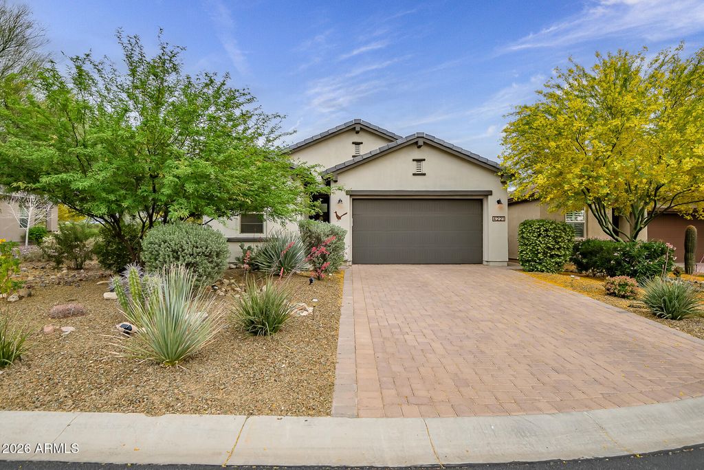 4221 SAWBUCK Way, Wickenburg, AZ 85390 — photo 2