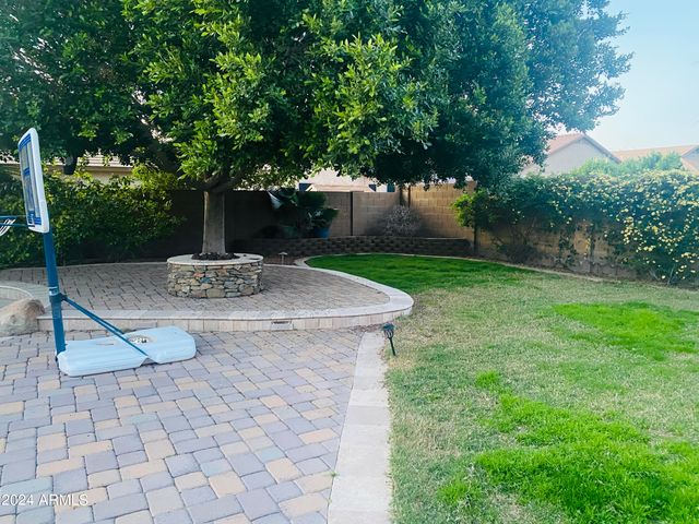 5230 W REDBIRD Road, Phoenix, AZ 85083