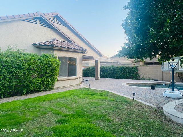 5230 W REDBIRD Road, Phoenix, AZ 85083