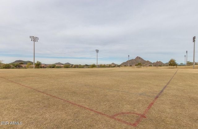 5230 W REDBIRD Road, Phoenix, AZ 85083