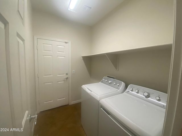 5230 W REDBIRD Road, Phoenix, AZ 85083