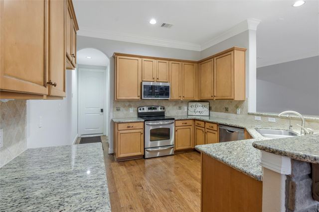 347 Old Aqua Landing E, Conroe, TX 77356