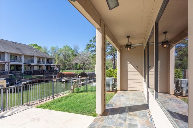 347 Old Aqua Landing E, Conroe, TX 77356