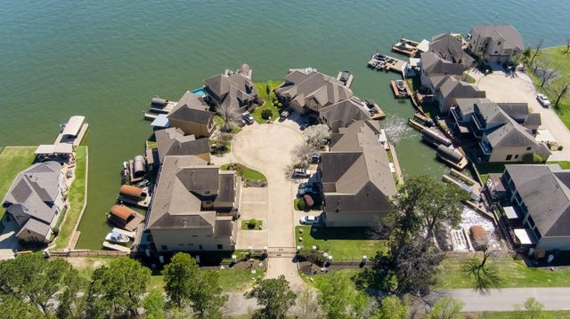 347 Old Aqua Landing E, Conroe, TX 77356