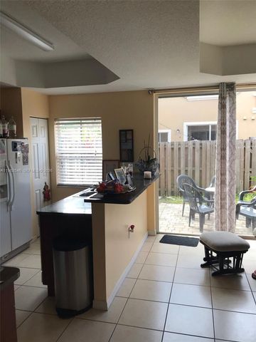 2142 Siena Way, Hollywood, FL 33021