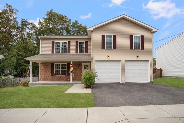 124 Bishop Avenue, East Providence, RI 02916