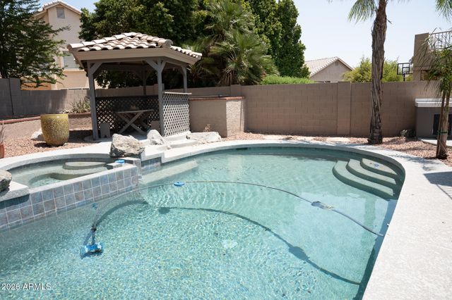1432 E SALTSAGE Drive, Phoenix, AZ 85048
