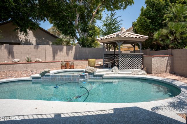 1432 E SALTSAGE Drive, Phoenix, AZ 85048