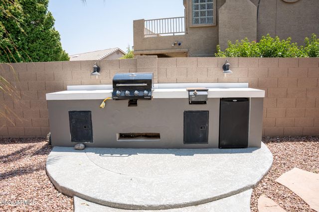 1432 E SALTSAGE Drive, Phoenix, AZ 85048