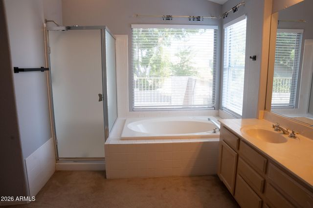 1432 E SALTSAGE Drive, Phoenix, AZ 85048
