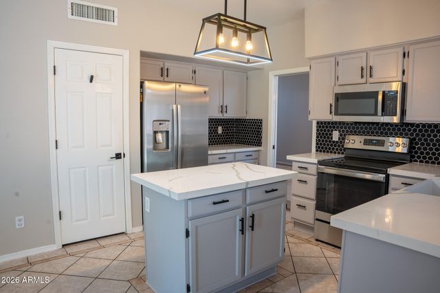 1432 E SALTSAGE Drive, Phoenix, AZ 85048