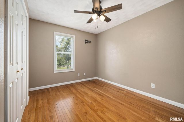 1411 WHITE HORSE Trail, Metamora, IL 61548
