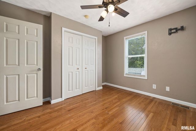 1411 WHITE HORSE Trail, Metamora, IL 61548