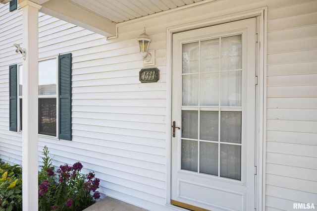 1411 WHITE HORSE Trail, Metamora, IL 61548