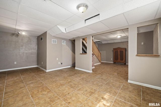 1411 WHITE HORSE Trail, Metamora, IL 61548