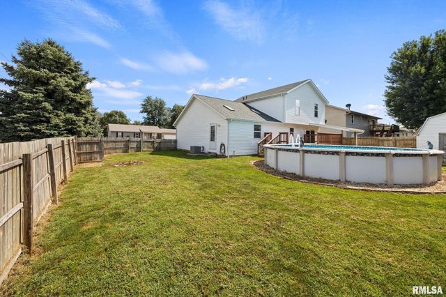 1411 WHITE HORSE Trail, Metamora, IL 61548