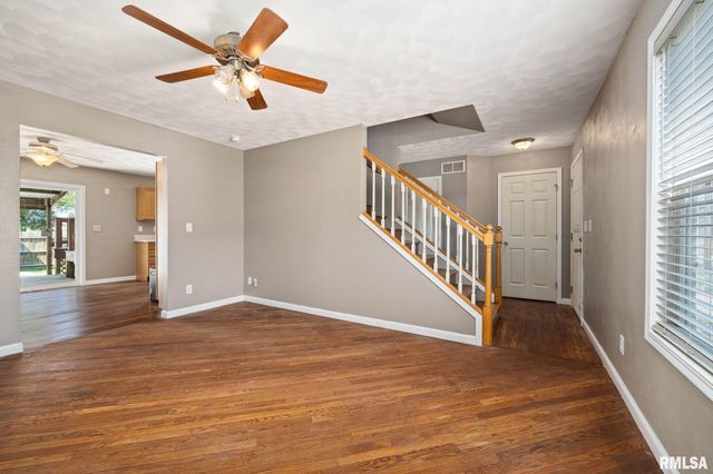 1411 WHITE HORSE Trail, Metamora, IL 61548