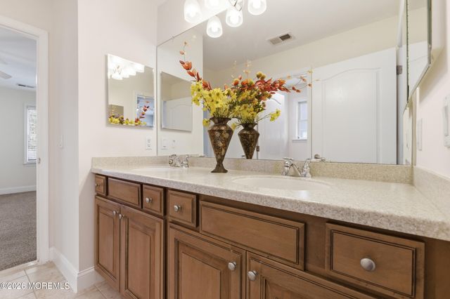 457 S Cooks Bridge Road, Jackson, NJ 08527