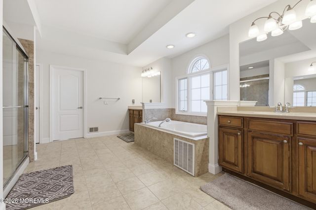 457 S Cooks Bridge Road, Jackson, NJ 08527