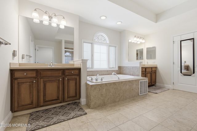 457 S Cooks Bridge Road, Jackson, NJ 08527