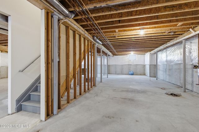 457 S Cooks Bridge Road, Jackson, NJ 08527