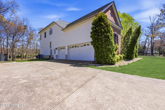 457 S Cooks Bridge Road, Jackson, NJ 08527