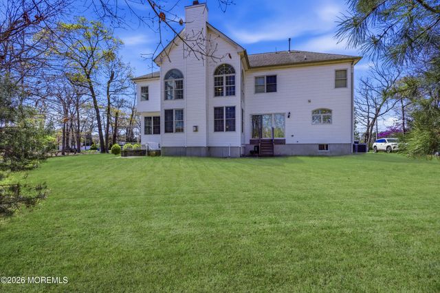 457 S Cooks Bridge Road, Jackson, NJ 08527