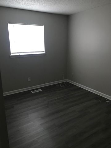 4714 Metro Park Lane, Hixson, TN 37343