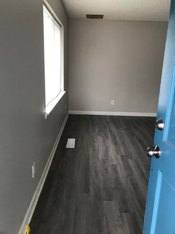 4714 Metro Park Lane, Hixson, TN 37343