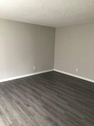 4714 Metro Park Lane, Hixson, TN 37343