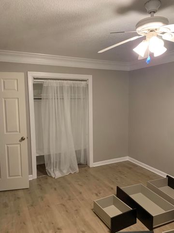 4714 Metro Park Lane, Hixson, TN 37343