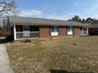 4714 Metro Park Lane, Hixson, TN 37343