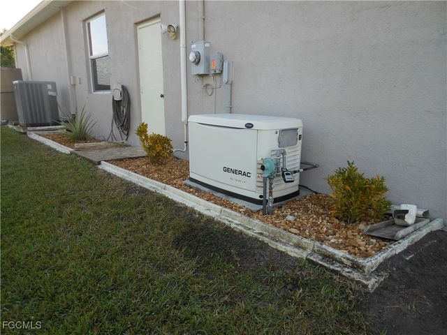 437 Picturesque AVE, Lehigh Acres, FL 33974