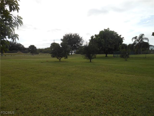 437 Picturesque AVE, Lehigh Acres, FL 33974