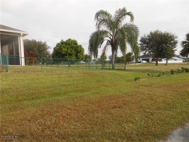 437 Picturesque AVE, Lehigh Acres, FL 33974