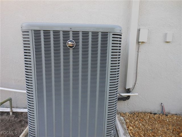 437 Picturesque AVE, Lehigh Acres, FL 33974