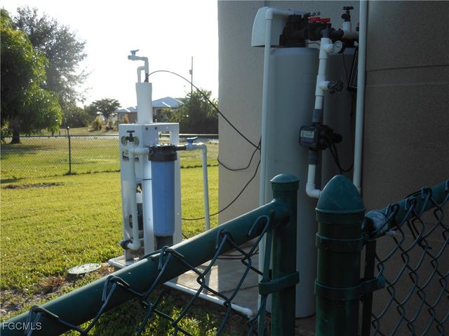 437 Picturesque AVE, Lehigh Acres, FL 33974