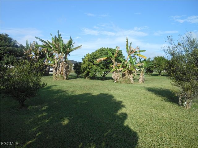 437 Picturesque AVE, Lehigh Acres, FL 33974