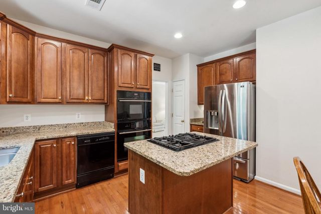 14804 CARTAGENA DR, Gainesville, VA 20155