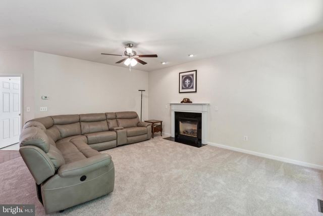 14804 CARTAGENA DR, Gainesville, VA 20155