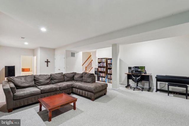 14804 CARTAGENA DR, Gainesville, VA 20155